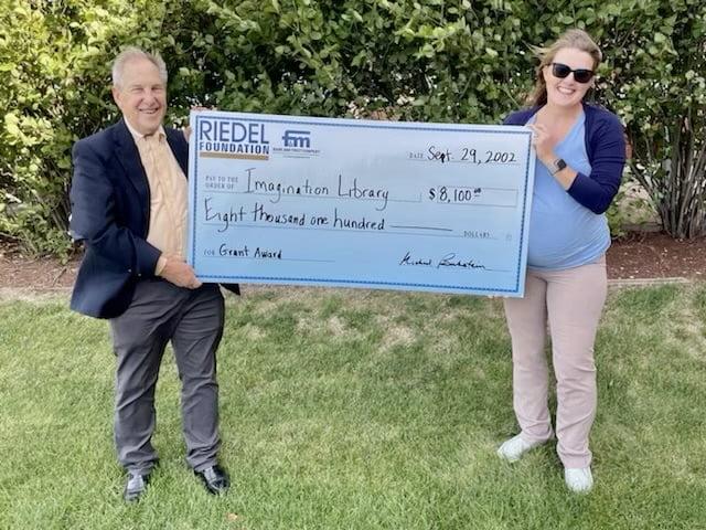Riedel Foundation Grant Supplies Free Books to Hannibal Children
