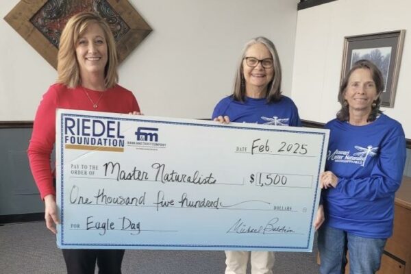 Riedel Foundation Grant Helps Fund Eagle Day in Hannibal