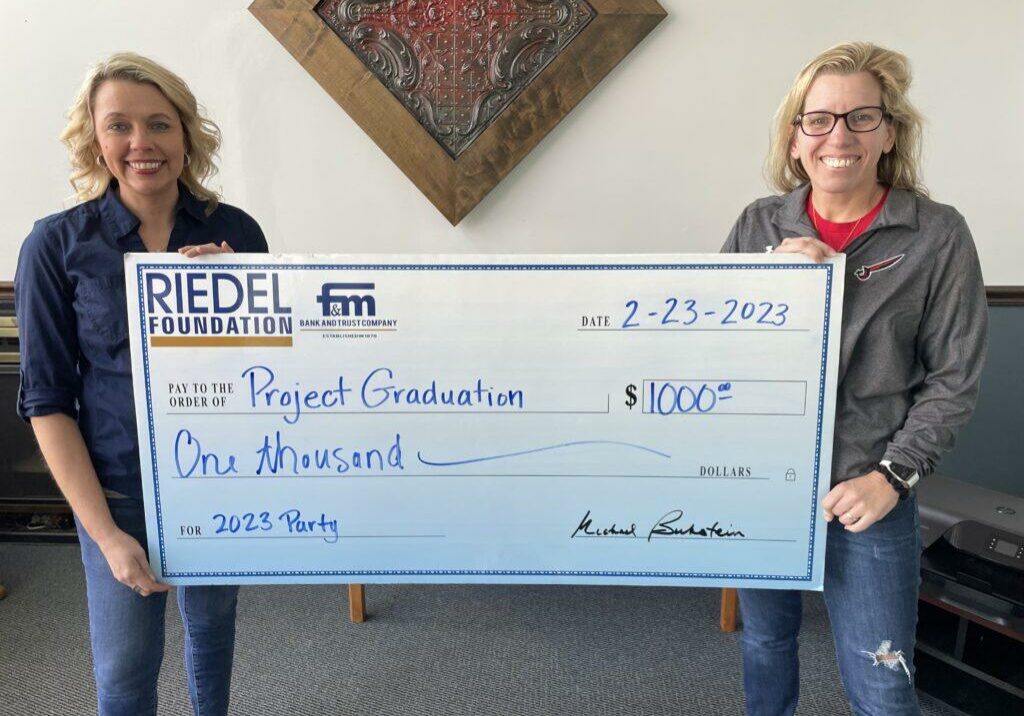 Riedel Foundation Awards $1,000 for Hannibal’s Project Graduation